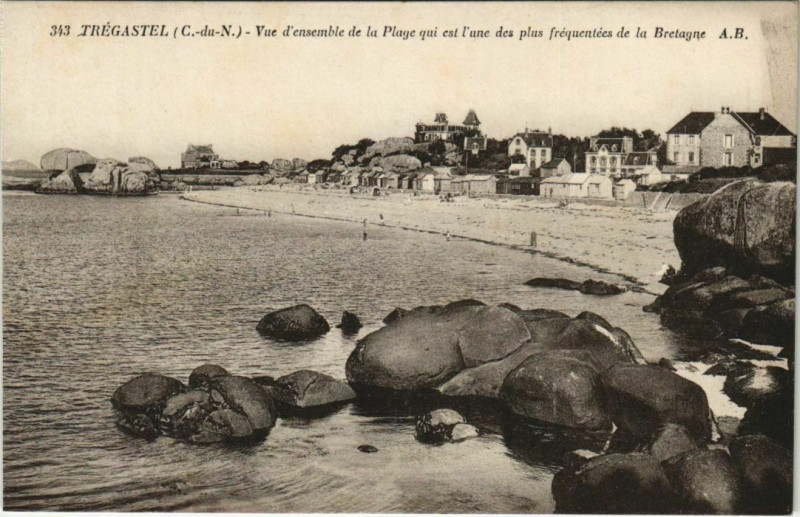 Carte postale ancienne Tregastel Vue d'Ensemble de la Plage