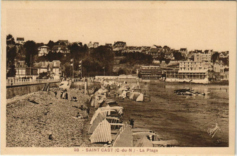 Carte postale ancienne Saint-Cast La Plage