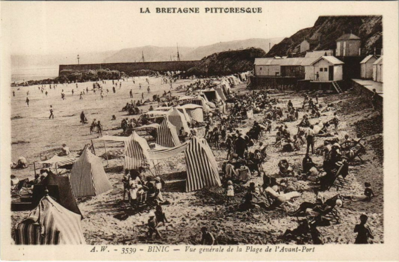Carte postale ancienne Binic Vue Generale de la Plage de l'Avant-Port