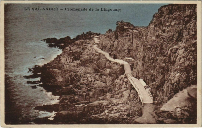 Carte postale ancienne Le Val-Andre Promenade de la Lingouare