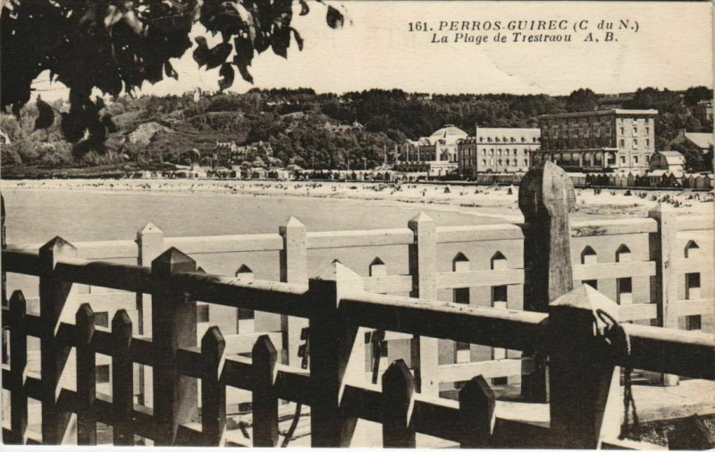 Carte postale ancienne Perros-Guirec La Plage de Trestraou à Perros-Guirec