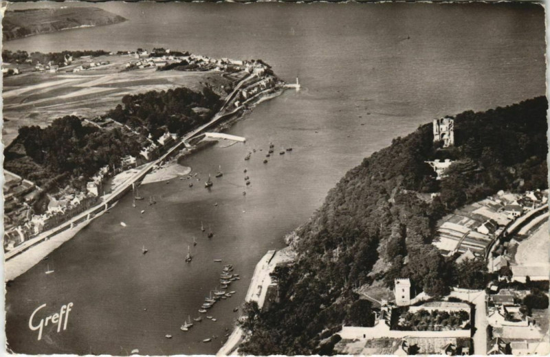 Carte postale ancienne Saint-Brieuc Vue Aerienne à Saint-Brieuc