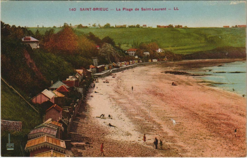 Carte postale ancienne Saint-Brieuc La Plage de Saint-Laurent à Saint-Brieuc