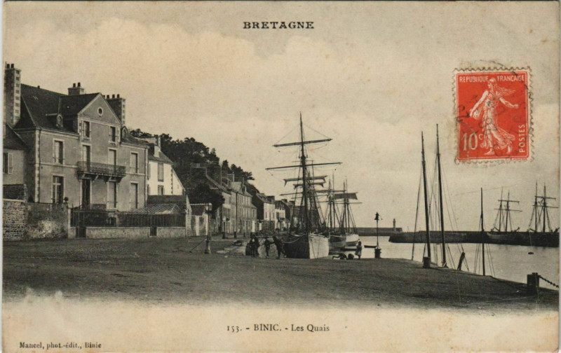 Carte postale ancienne Binic Les Quais