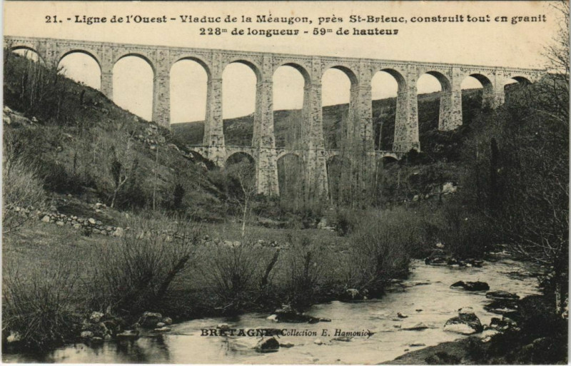 Carte postale ancienne Ligne de l'Ouest - Viaduc de la Meaugon pres Saint-Brieuc à Saint-Brieuc