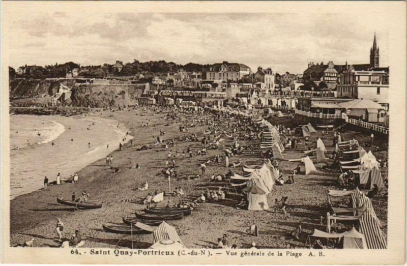 Carte postale ancienne Saint-Quay-Portrieux Vue Generale de la Plage à Saint-Quay-Portrieux