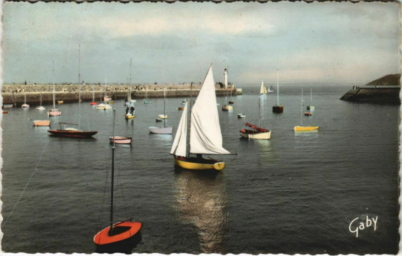 Carte postale ancienne Binic La Jetee