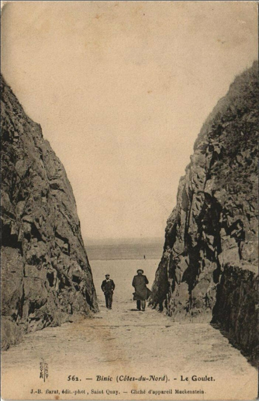Carte postale ancienne Binic Le Goulet