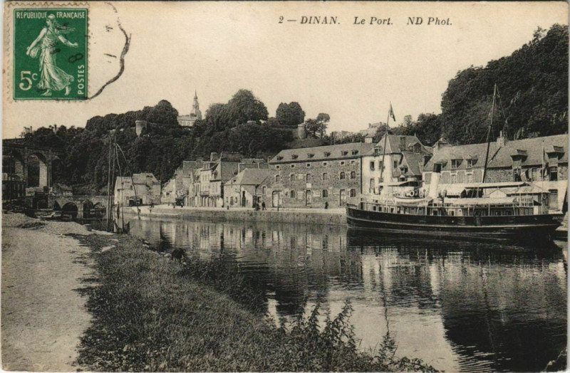 Carte postale ancienne Dinan Le Port à Dinan