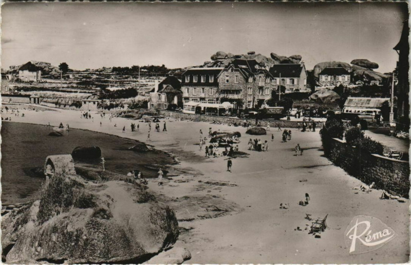 Carte postale ancienne Ploumanac'H Plage Saint-Guirec - Vue Generale