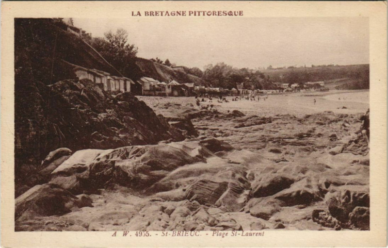 Carte postale ancienne Saint-Brieuc Plage Saint-Laurent à Saint-Brieuc