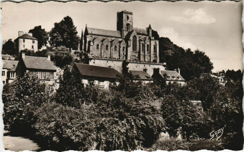 Carte postale ancienne Lamballe Eglise Notre-Dame