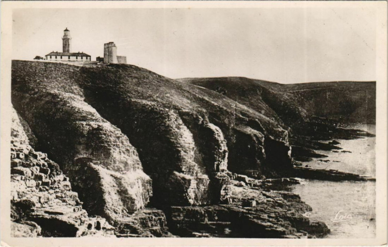 Carte postale ancienne Cap Frehel Le Phare - Les Houlles