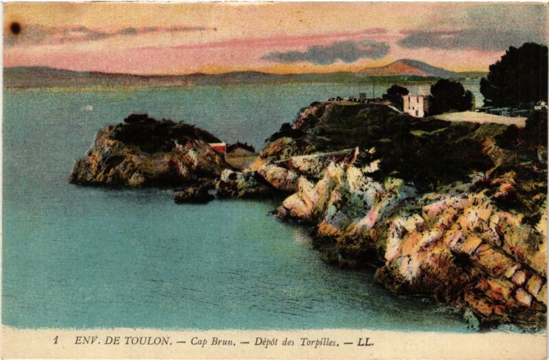Carte postale ancienne Toulon Cap Brun-Depot des Torpilles à Toulon