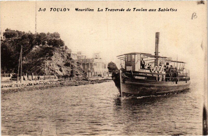 Carte postale ancienne Toulon Mourillon-La Traversée de Toulon aux Sablettes à Toulon