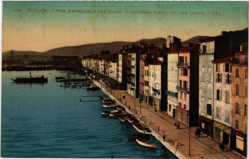 Carte postale ancienne Toulon Vue d'ensemble des Quais à Toulon
