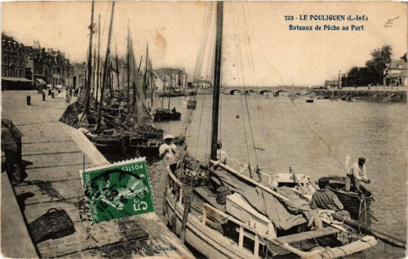 Carte postale ancienne Le Pouliguen - Bateaux de Peche au Port au Pouliguen