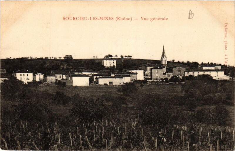 Carte postale ancienne Sourcieux-les-Mines - Vue générale à Sourcieux-les-Mines