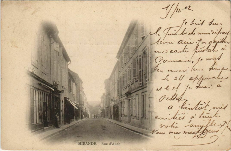 Carte postale ancienne Mirande Rue d'Auch à Auch