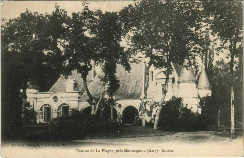 Carte postale ancienne Monguilhem Chateau de Laplagne - Ecuries à Monguilhem