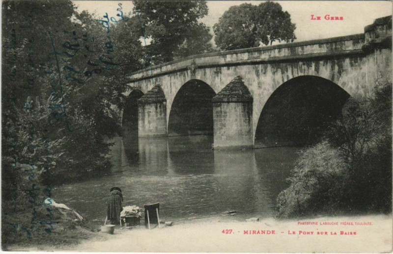 Carte postale ancienne Mirande Le Pont sur la Baise à Mirande