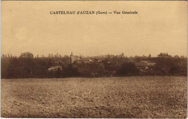 Carte postale ancienne Castelnau-d'Auzan Vue Generale