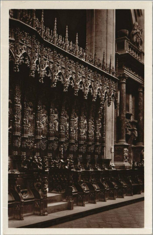 Carte postale ancienne Auch Basilique Sainte-Marie - Fragment des Boiseries à Auch