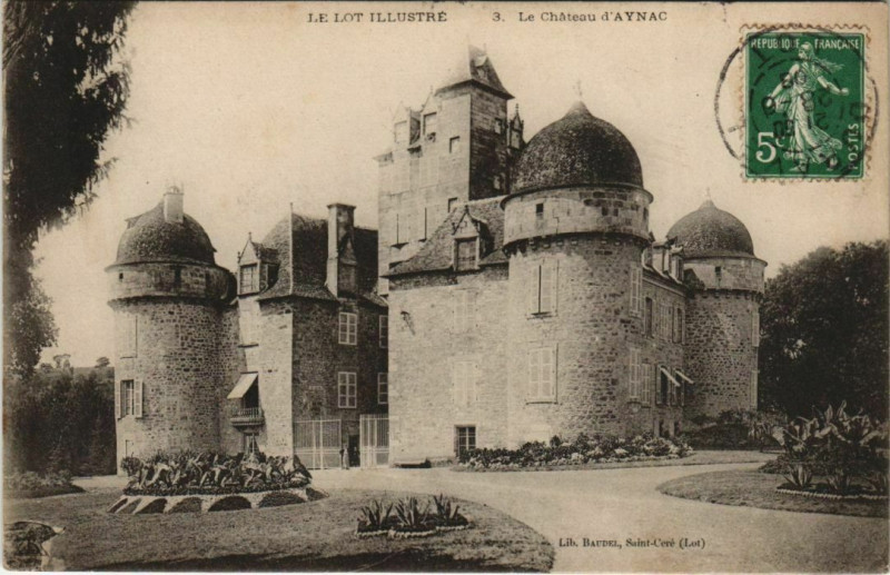 Carte postale ancienne Le Chateau d'Aynac France