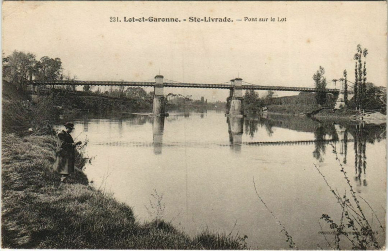 Carte postale ancienne Ste Livrade Pont sur le Lot France