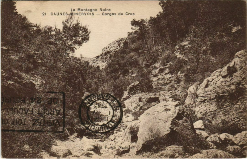 Carte postale ancienne Caunes Minervois Gorges du Cros France