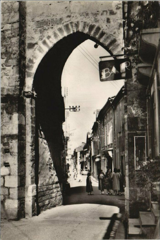 Carte postale ancienne Porte de la Ville France