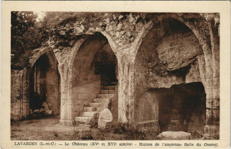 Carte postale ancienne Lavardin Le Chateau France