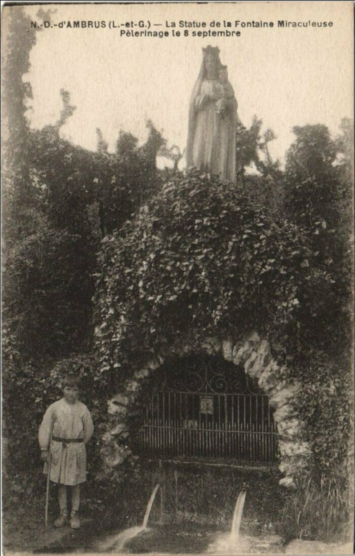 Carte postale ancienne N.D. D'Ambrus La Statue de la Fontaine Miraculeuse France à Ambrus