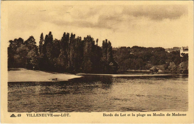 Carte postale ancienne Villeneuve sur Lot Bords du Lot et la plage au Moulin France à Villeneuve-sur-Lot