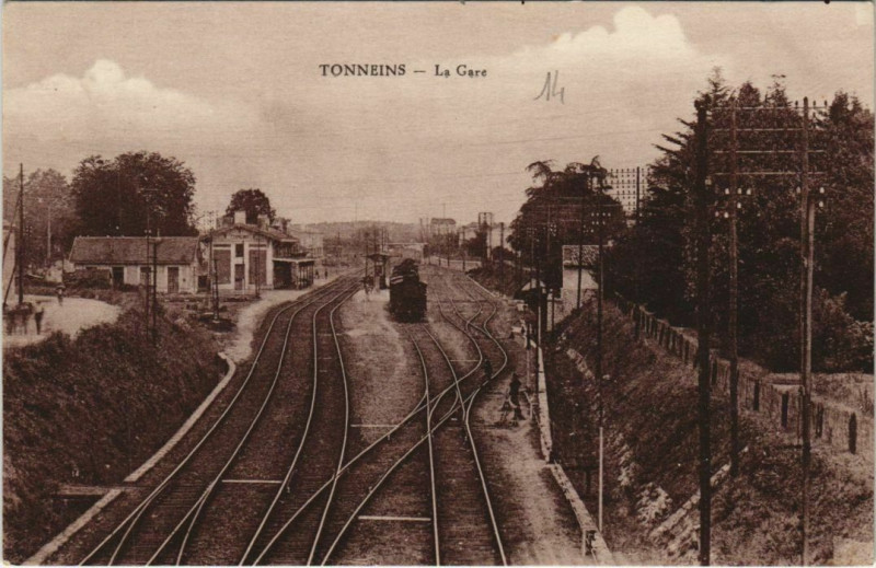 Carte postale ancienne Tonneins La Gare France à Tonneins