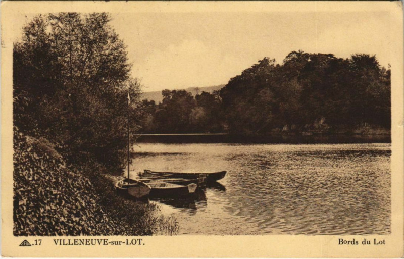 Carte postale ancienne Villeneuve sur Lot Bords du Lot France à Villeneuve-sur-Lot