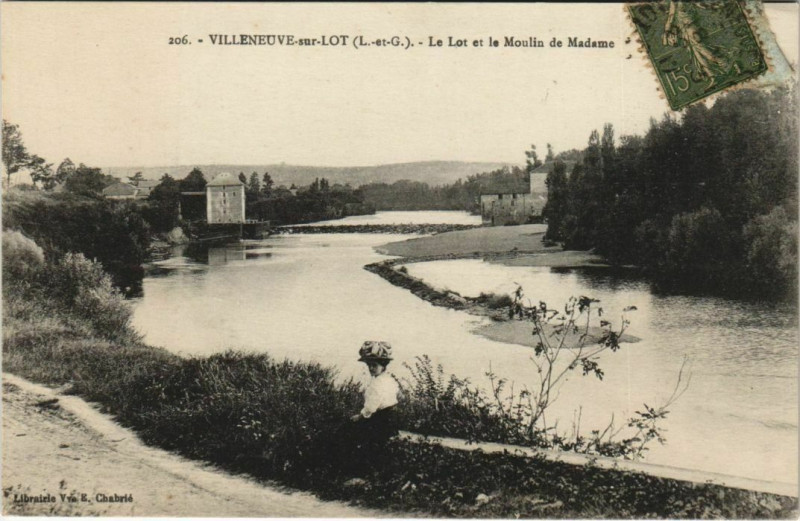 Carte postale ancienne Villeneuve sur Lot Le Lot et le Moulin de Madame France à Villeneuve-sur-Lot