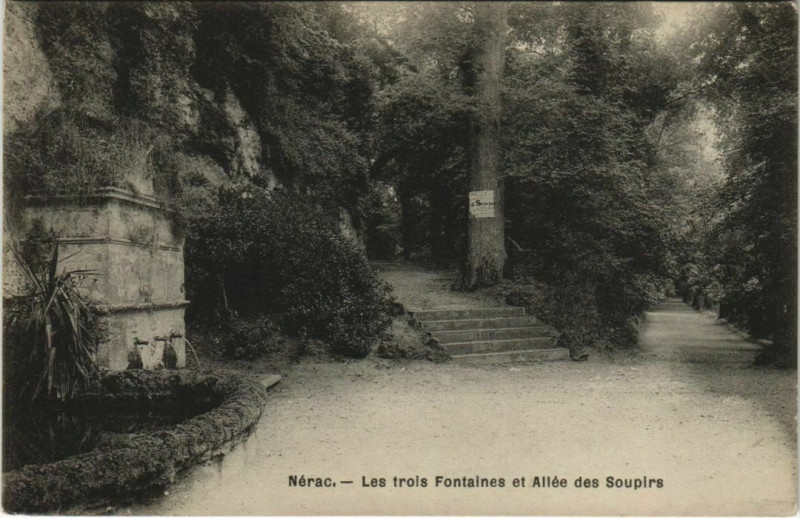 Carte postale ancienne Nerac Les trois Fontaines et Allee des Soupirs France