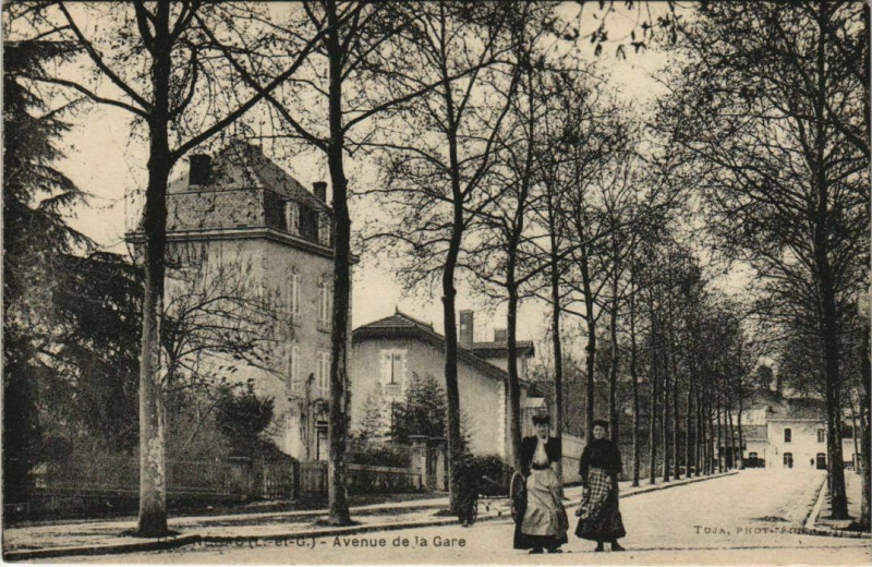 Carte postale ancienne Nerac Avenue de la Gare France