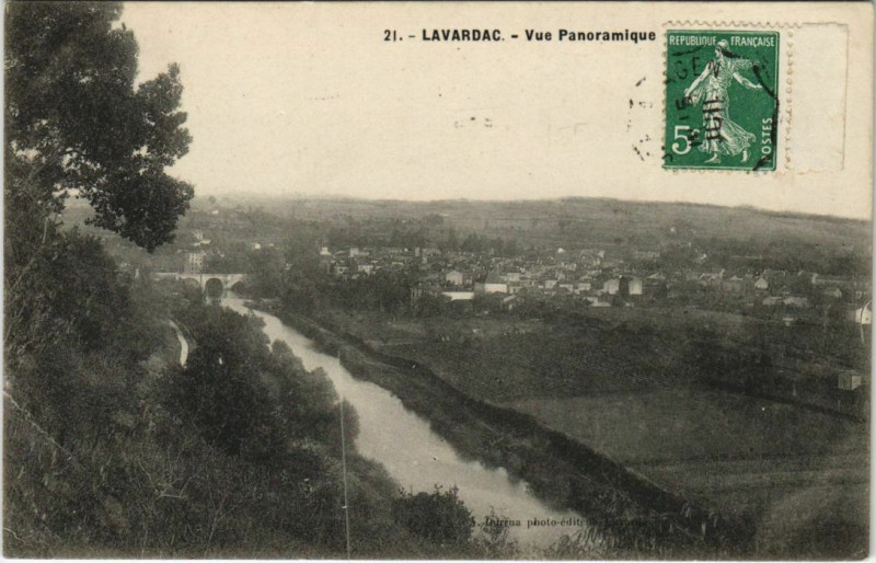 Carte postale ancienne Lavardac Vue Panoramique France à Lavardac