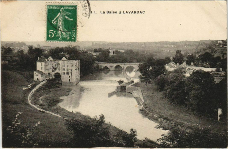 Carte postale ancienne Lavardac La Baise France à Lavardac