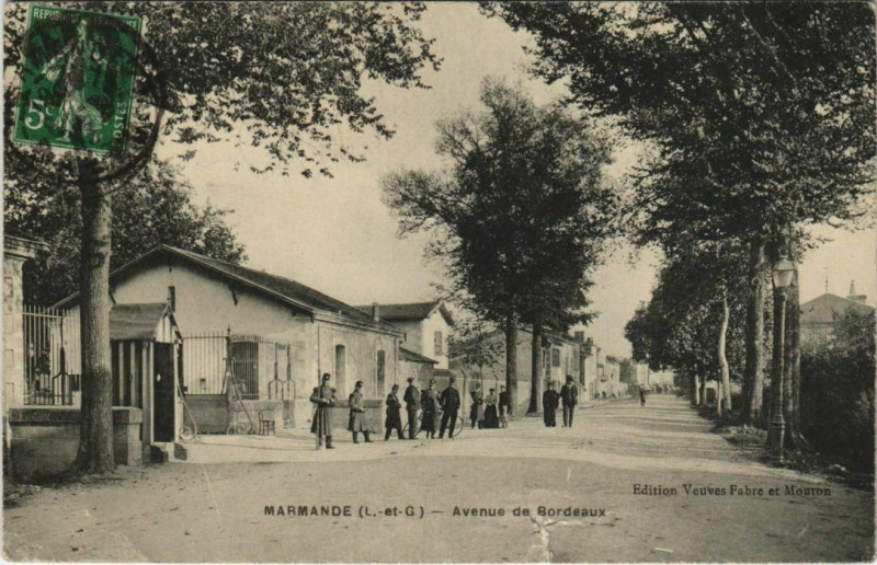 Carte postale ancienne Marmande Avenue de Bordeaux France à Marmande