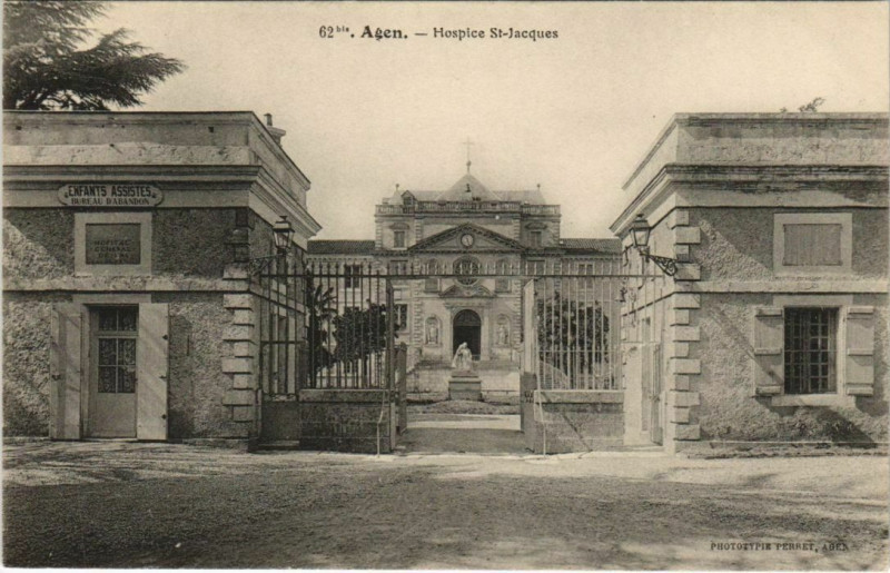 Carte postale ancienne Agen Hospice Saint Jacques France à Agen