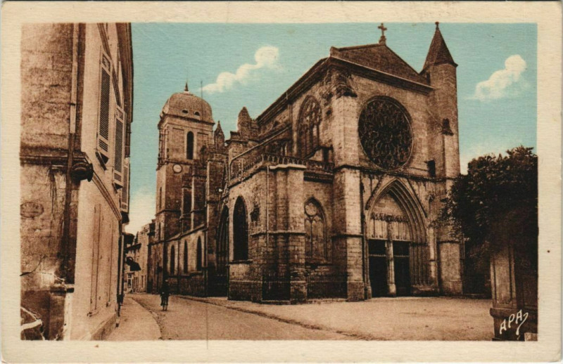 Carte postale ancienne Marmande L'Eglise Notre-Dame France à Marmande