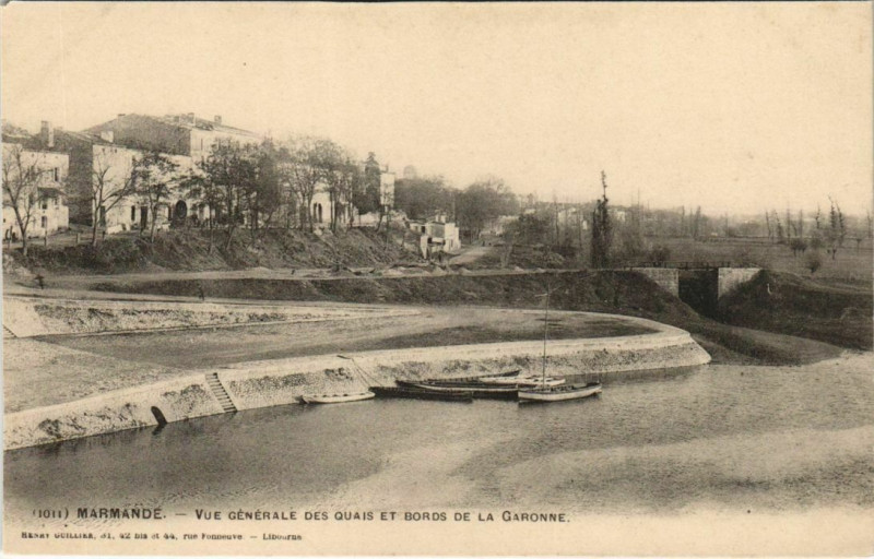 Carte postale ancienne Marmande Vue Generale des Quais France à Marmande