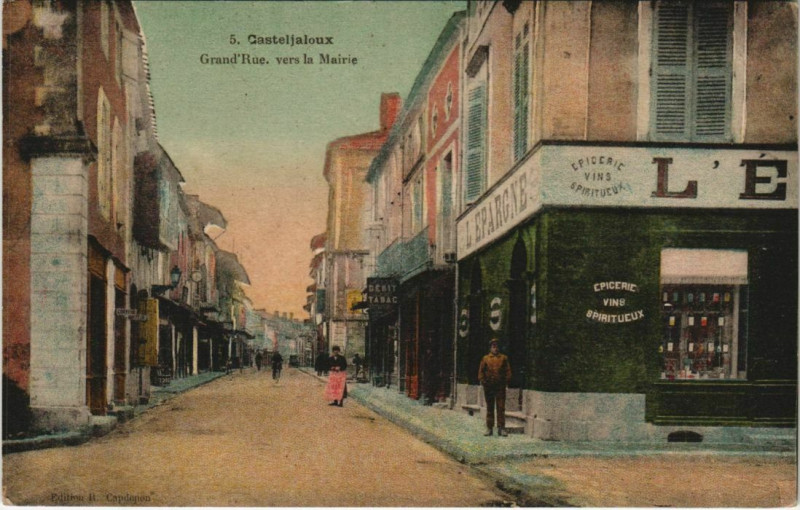 Carte postale ancienne Casteljaloux Grande Rue, vers la Mairie France à Casteljaloux