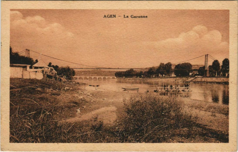 Carte postale ancienne Agen La Garonne France à Agen
