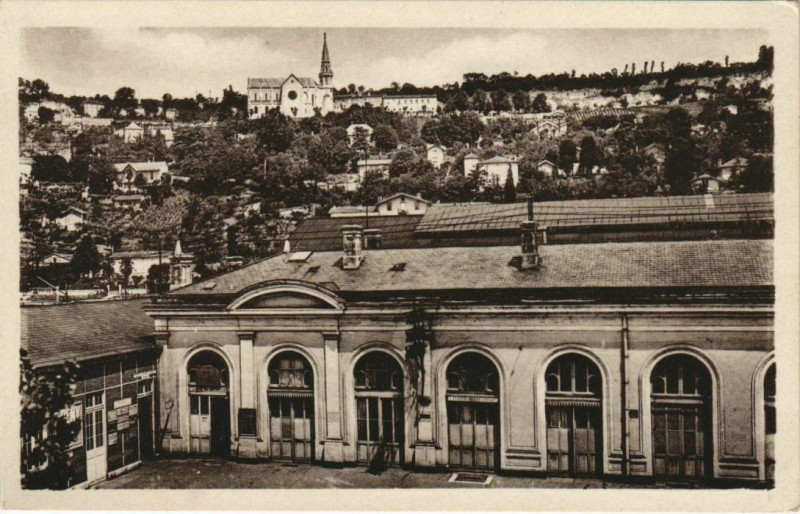 Carte postale ancienne Agen La Gare et le Coteau de l'Ermitage France à Agen