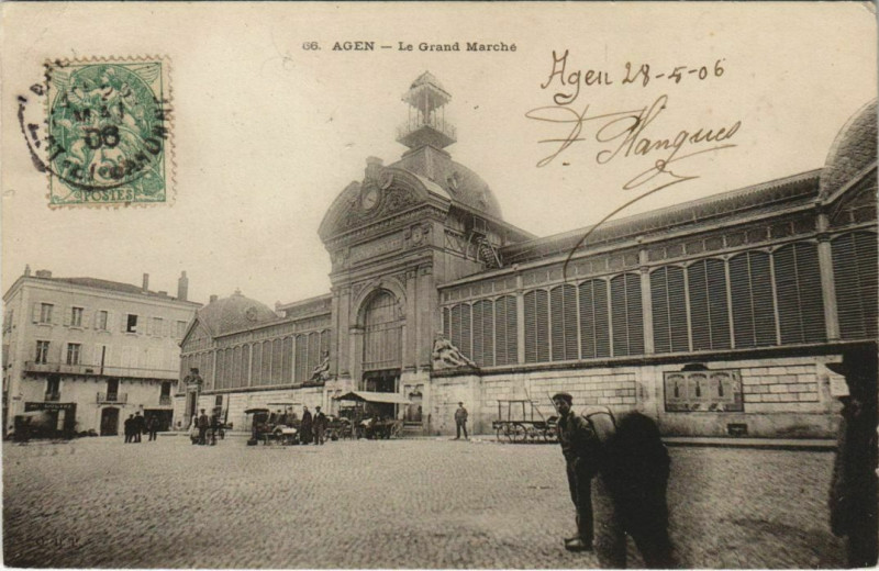 Carte postale ancienne Agen Le grand Marche France à Agen