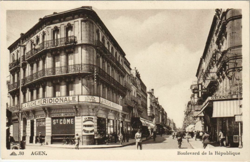 Carte postale ancienne Agen Boulevard de la Republique France à Agen